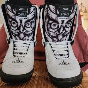Vans snowboard boots